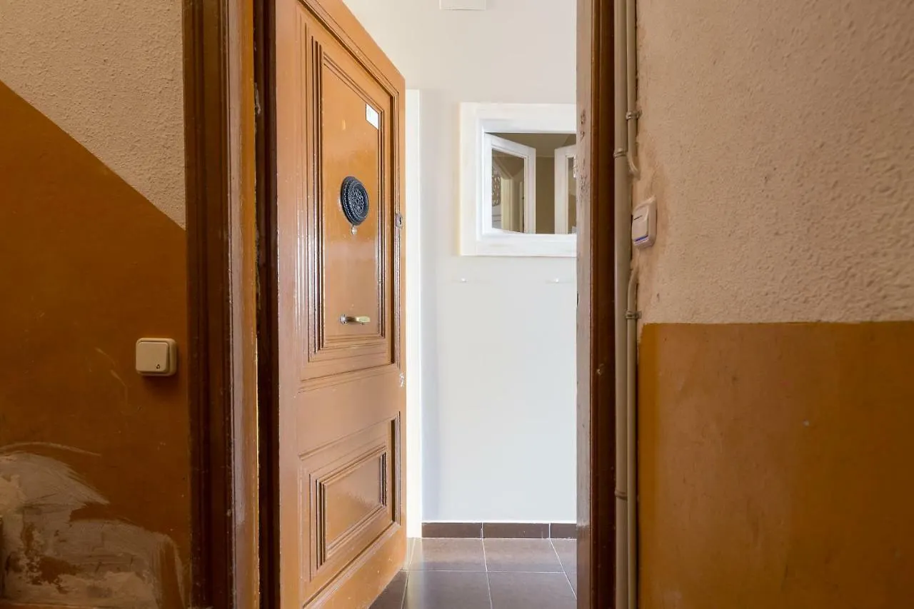 Apartament Friendly Family Poble-Sec Barcelona 0*,